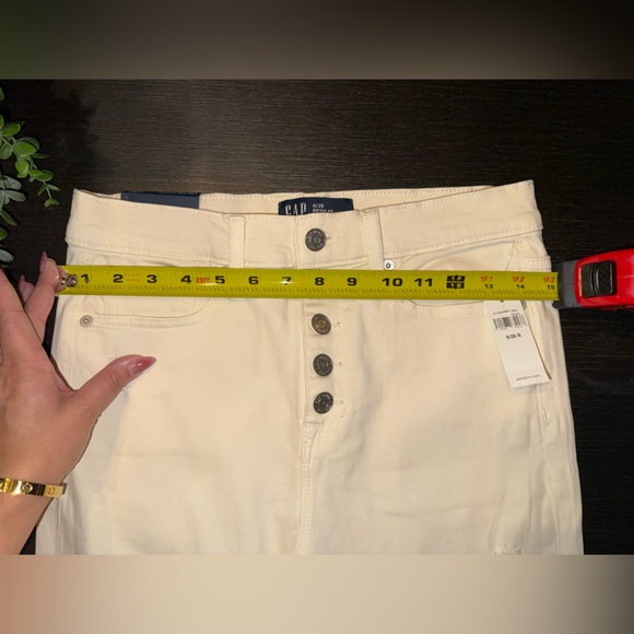 Gap High Rise White Button-Fly Jeans - Picture 8 of 9